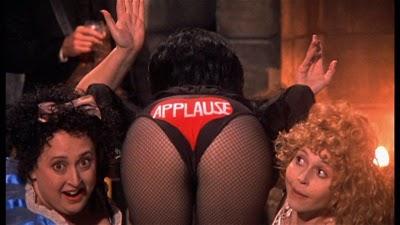 Elvira's Haunted Hills (Sam Irvin, 2001) Elvira's Haunted Hills (Sam Irvin, 2001)