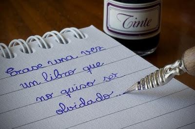 Apadrina un libro... Apadrina un libro...