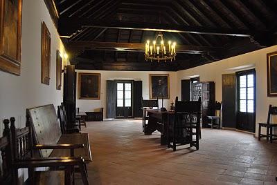 Un monasterio, un sueño, un terremoto y una Historia. Un monasterio, un sueño, un terremoto y una Historia.