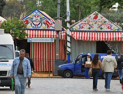 Nueva Feria en un nuevo y lluvioso abril. Nueva Feria en un nuevo y lluvioso abril.
