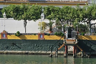 Un mismo río, un mismo lugar y un tiempo distinto. Un mismo río, un mismo lugar y un tiempo distinto.