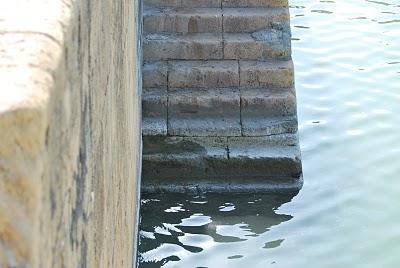 Un mismo río, un mismo lugar y un tiempo distinto. Un mismo río, un mismo lugar y un tiempo distinto.