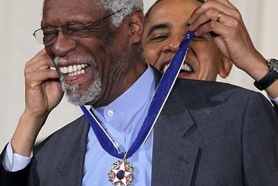 Bill Russell, condecorado por Barack Obama Bill Russell, condecorado por Barack Obama