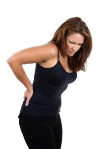 Woman Back Pain lumbago 200x300 Lumbago: 4 alimentos para tratarlo