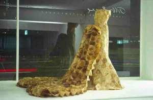 1998_1 susan stockwell coffee filter dress Café para Vestirse – Trajes Nupciales con Café y Filtros