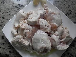 PECHUGAS EN SALSA PECHUGAS EN SALSA