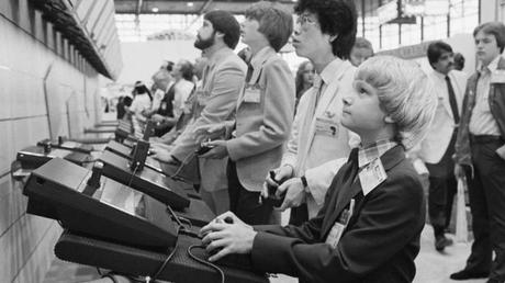 Las #tecnologías más innovadoras y exitosas en los 50 años de historia de la feria de #electrónica CES #CES2017 Las #tecnologías más innovadoras y exitosas en los 50 años de historia de la feria de #electrónica CES #CES2017