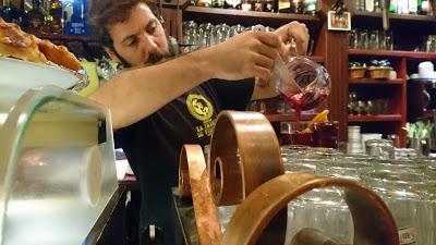 DEGUSTANDO EL CALLEJÓN DEL GATO. Paso 5: La Fragua de Vulcano DEGUSTANDO EL CALLEJÓN DEL GATO. Paso 5: La Fragua de Vulcano