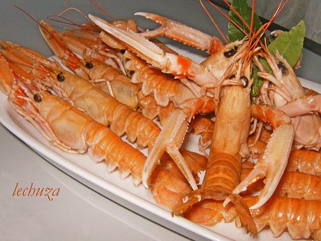 COMO PREPARAR MARISCOS (TUTORIAL) Cigalas-crudas cerca