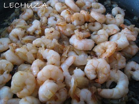 COMO PREPARAR MARISCOS (TUTORIAL) HOJALDRE DE GAMBAS Y SALMON AHUMADO (19)