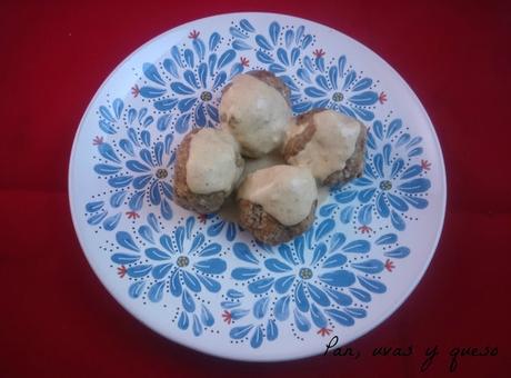 Albóndigas estilo kebab (tradicional o Crock-Pot) Albóndigas estilo kebab (tradicional o Crock-Pot)