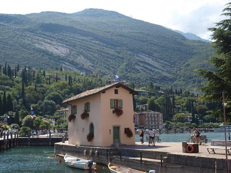 Ruta en moto por el alucinante lago de Garda, Riva del Garda.