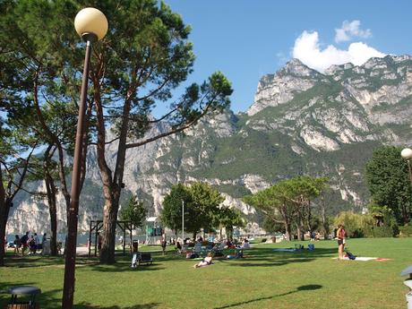 Ruta en moto por el alucinante lago de Garda, Riva del Garda.