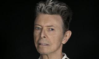 Hoy David Bowie hubiera cumplido 70 años y nos trae tema de regalo.