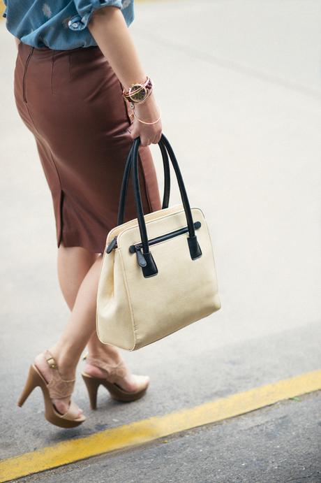 Mis Looks - Tacones Nude + Cuerina & Denim Mis Looks - Tacones Nude + Cuerina & Denim