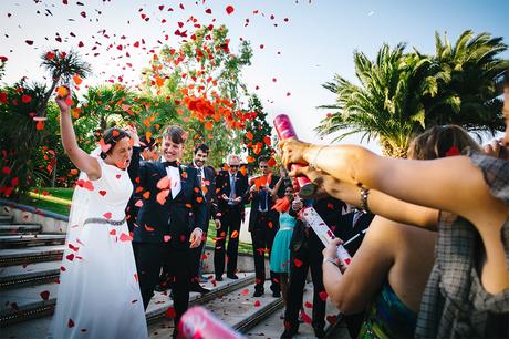 salida-ceremonia-petalos-fotografo-boda-zaragoza