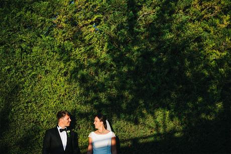 retrato-pareja-fondo-verde-fotografo-boda-zaragoza