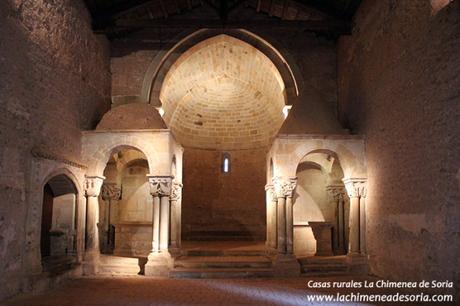 Soria y Tierras Altas: San Pedro Manrique, Ruta de las Icnitas, Acebal de la Garagüeta soria monasterio san juan de duero iglesia