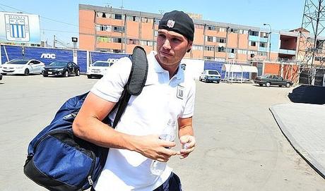 Forsyth: “Zevallos tiene una manera de trabajar que no es la adecuada” vía Ovación Forsyth: “Zevallos tiene una manera de trabajar que no es la adecuada” vía Ovación