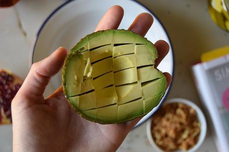 Ensalada de aguacate y queso feta