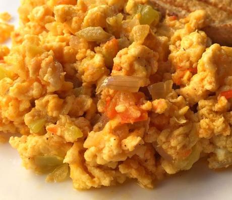 Huevos revueltos con un toque de chulería Huevos revueltos con un toque de chulería