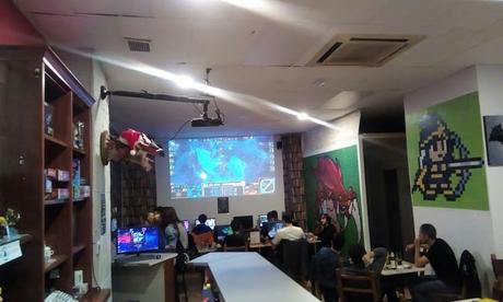 Gl & HF Gamer Bar Granada - Colaborador Dota 2