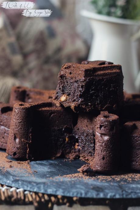 Brownie de Chocolate con Cacahuetes de Miel Brownie de Chocolate con Cacahuetes de Miel