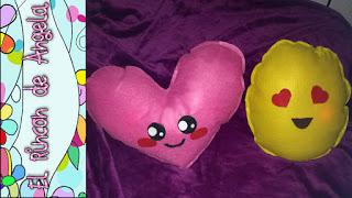 DIY como hacer un cojin emoji para el dia de san valentin Regalo para dia de los enamorados