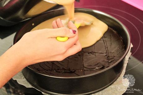 Tarta de chocolate y turrón para Navidad. Receta paso a paso Tarta de chocolate y turrón para Navidad. Receta paso a paso.