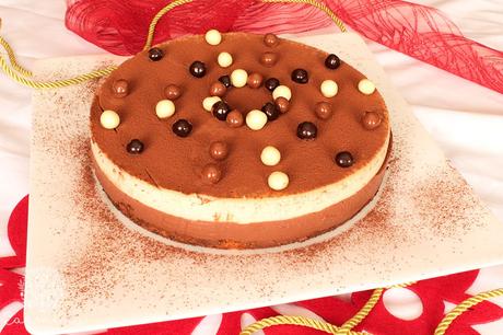 Tarta de chocolate y turrón para Navidad. Receta paso a paso. Tarta de chocolate y turrón para Navidad. Receta paso a paso.