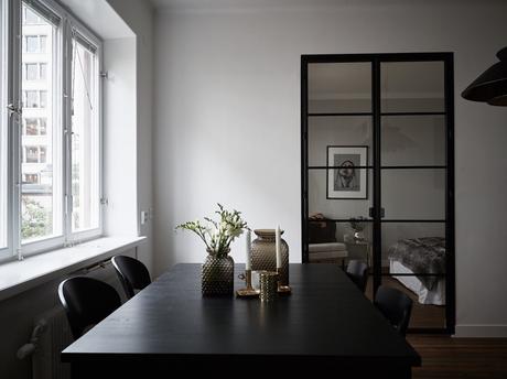 El encanto de las puertas de suelo a techo. 06