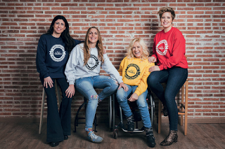 HOMENAJE A LAS MUJERES EXTRAORDINARIAS DE ESPAÑA HOMENAJE A LAS MUJERES EXTRAORDINARIAS DE ESPAÑA