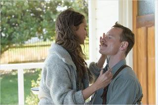 LA LUZ ENTRE LOS OCÉANOS (The Light Between Oceans)