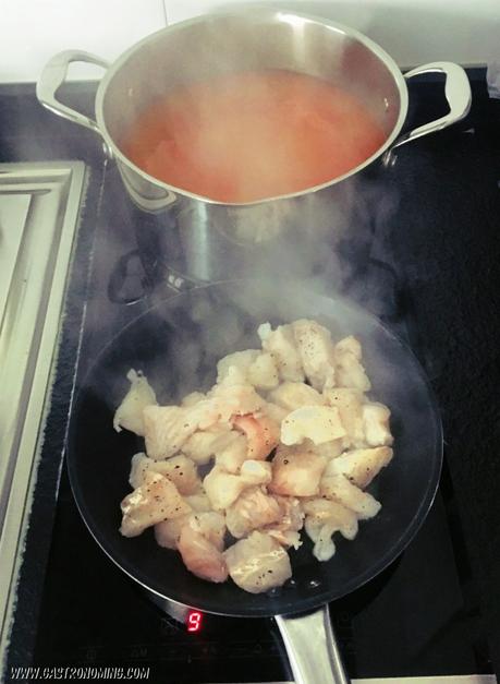 Sopa de pescado y mariscos