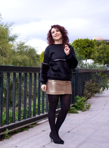 Melange-Boutique blog de moda, fashion blog melange_boutique_fashion_blog_de_moda_sudadera_boho_pelo_chic_outfit_falda_metalica_shein_mango_kaidandizo_antonioborjafotografos_11