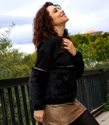 Melange-Boutique blog de moda, fashion blog melange_boutique_fashion_blog_de_moda_sudadera_boho_pelo_chic_outfit_falda_metalica_shein_mango_kaidandizo_antonioborjafotografos_11