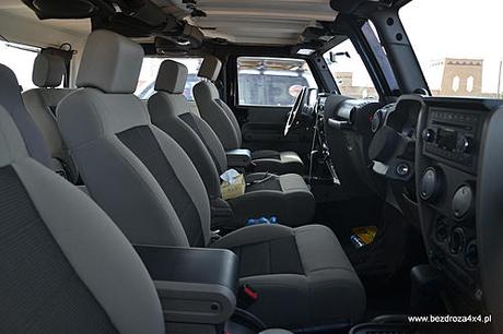 Todos viajan adelante. Todos viajan adelante.