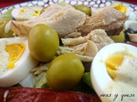 Ensalada completa con vinagreta de hierbas Ensalada completa con vinagreta de hierbas