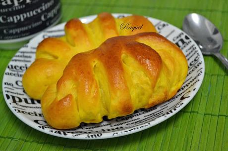 Bollitos de pan con leche condensada y calabaza