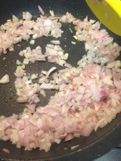 POLLO HINDÚ CON MANTEQUILLA POLLO HINDÚ CON MANTEQUILLA