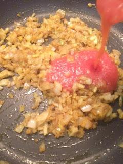 POLLO HINDÚ CON MANTEQUILLA POLLO HINDÚ CON MANTEQUILLA