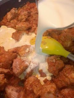 POLLO HINDÚ CON MANTEQUILLA POLLO HINDÚ CON MANTEQUILLA