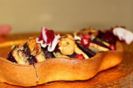 COCA DE HOJALDRE CON REMOLACHA Y MANZANA COCA DE HOJALDRE CON REMOLACHA Y MANZANA