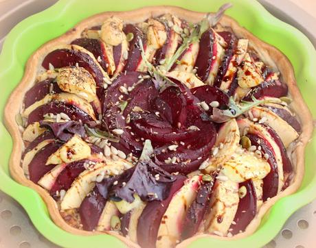 COCA DE HOJALDRE CON REMOLACHA Y MANZANA COCA DE HOJALDRE CON REMOLACHA Y MANZANA