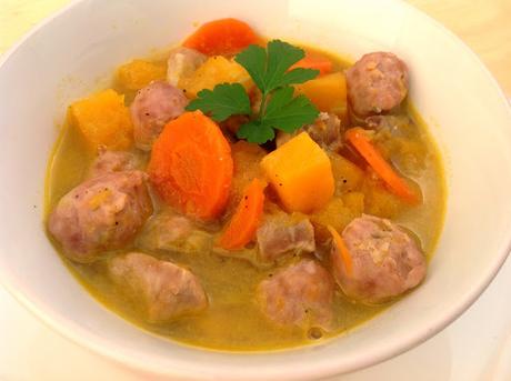 Guiso de magro y salchichas Guiso de magro y salchichas