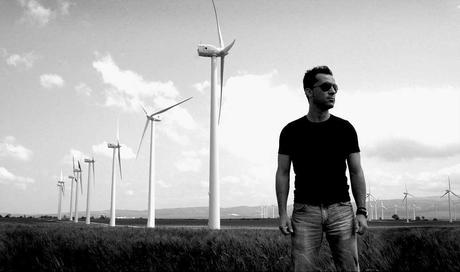 Lo nuevo de Antonio Rey “SE ESTÁ ENCENDIENDO UNA HOGUERA” Lo nuevo de Antonio Rey “SE ESTÁ ENCENDIENDO UNA HOGUERA”