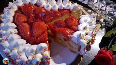 Tarta fresas con nata de San Valentín