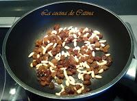 Lubina con polvo de almendra, pasas y piñones Lubina con polvo de almendra, pasas y piñones