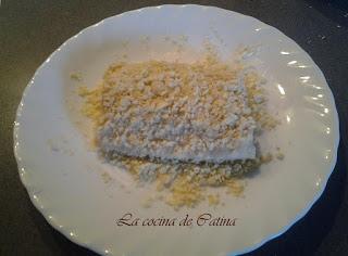 Lubina con polvo de almendra, pasas y piñones Lubina con polvo de almendra, pasas y piñones