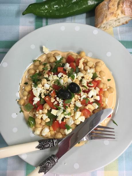 Garbanzos Con Salsa Andaluza Garbanzos Con Salsa Andaluza